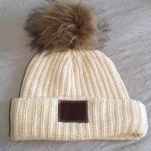 LYM fur Pom hat